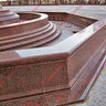 Фонтаны из гранита и мрамора