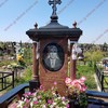 Гранитный памятник в Борисполе