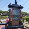 Гранитный памятник в Борисполе